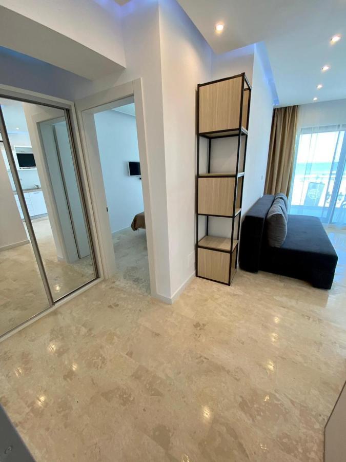 Apartament Ella Front View Navodari Luaran gambar