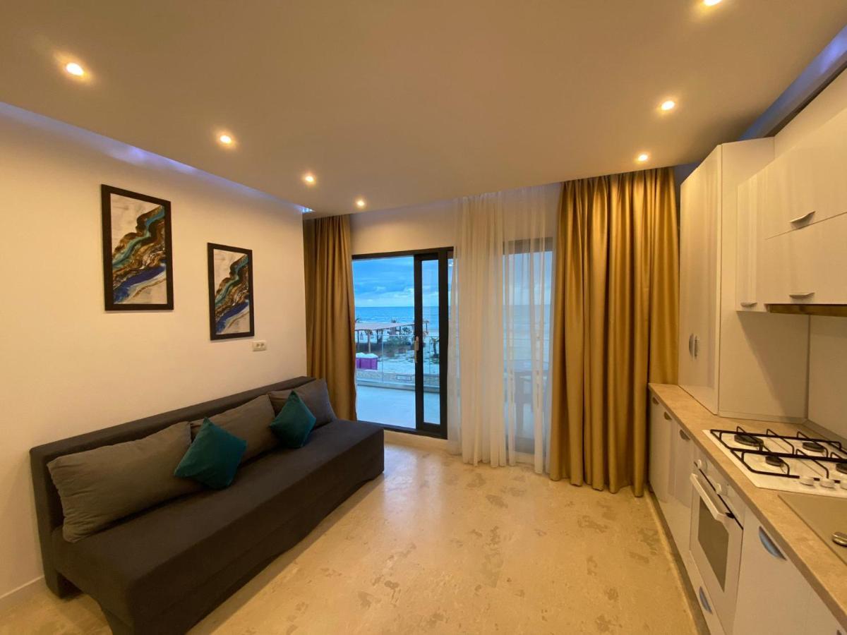 Apartament Ella Front View Navodari Luaran gambar