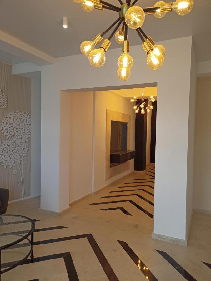 Apartament Ella Front View Navodari Luaran gambar